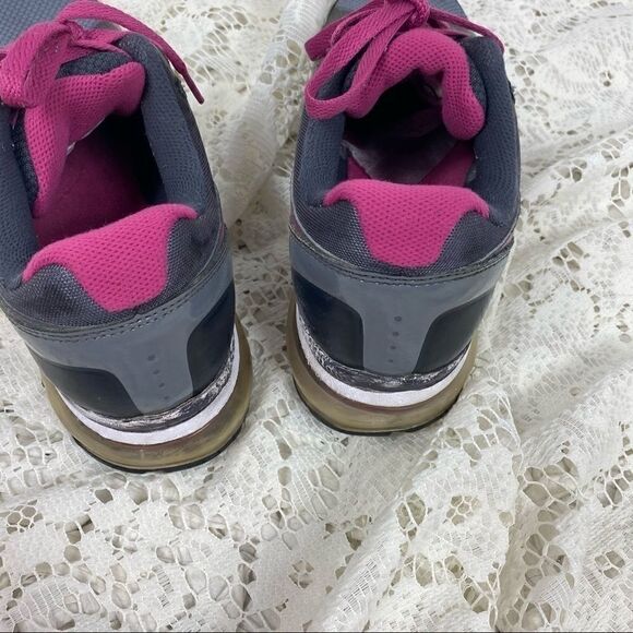 Nike Airmax 2010 Running Shoes - Picture 4 of 7